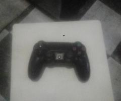 Play Station 4 - Image 1