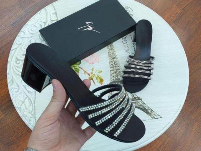 Crystal-Embellished 40mm Slide Sandal