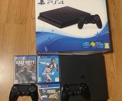 PS4 PRO GAME CONSOLE