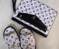 Men's slippers and Clutch Bags - Image 3