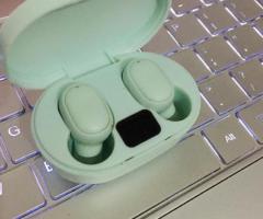 Bluetooth Earbuds - Image 2