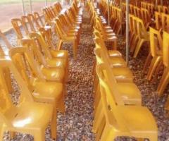 ARMLESS PLASTIC CHAIRS