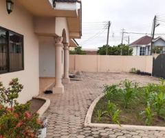 3 Bedrooms House for sale at East legon - Image 4