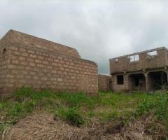 Uncompleted building for sale at sunyani fiapre near Catholic university - Image 4