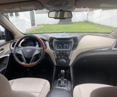 HYUNDAI SANTAFE 2017 MODEL LIMITED - Image 2